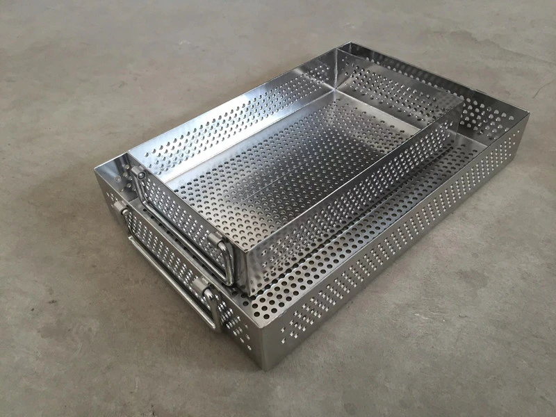 AISI 304 Wire Tear-Roof Edge 580X280X130mm Perforated Sterilization Instruments Baskets