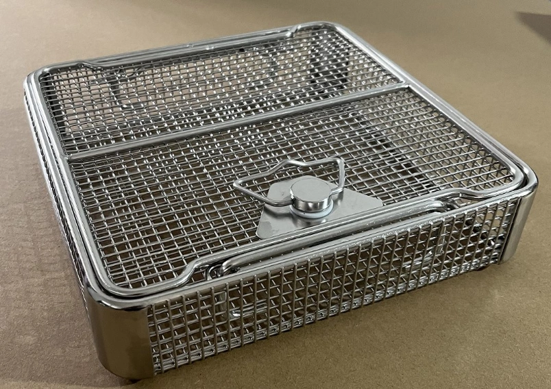 AISI 304 Wire Tear-Roof Edge 580X280X130mm Perforated Sterilization Instruments Baskets